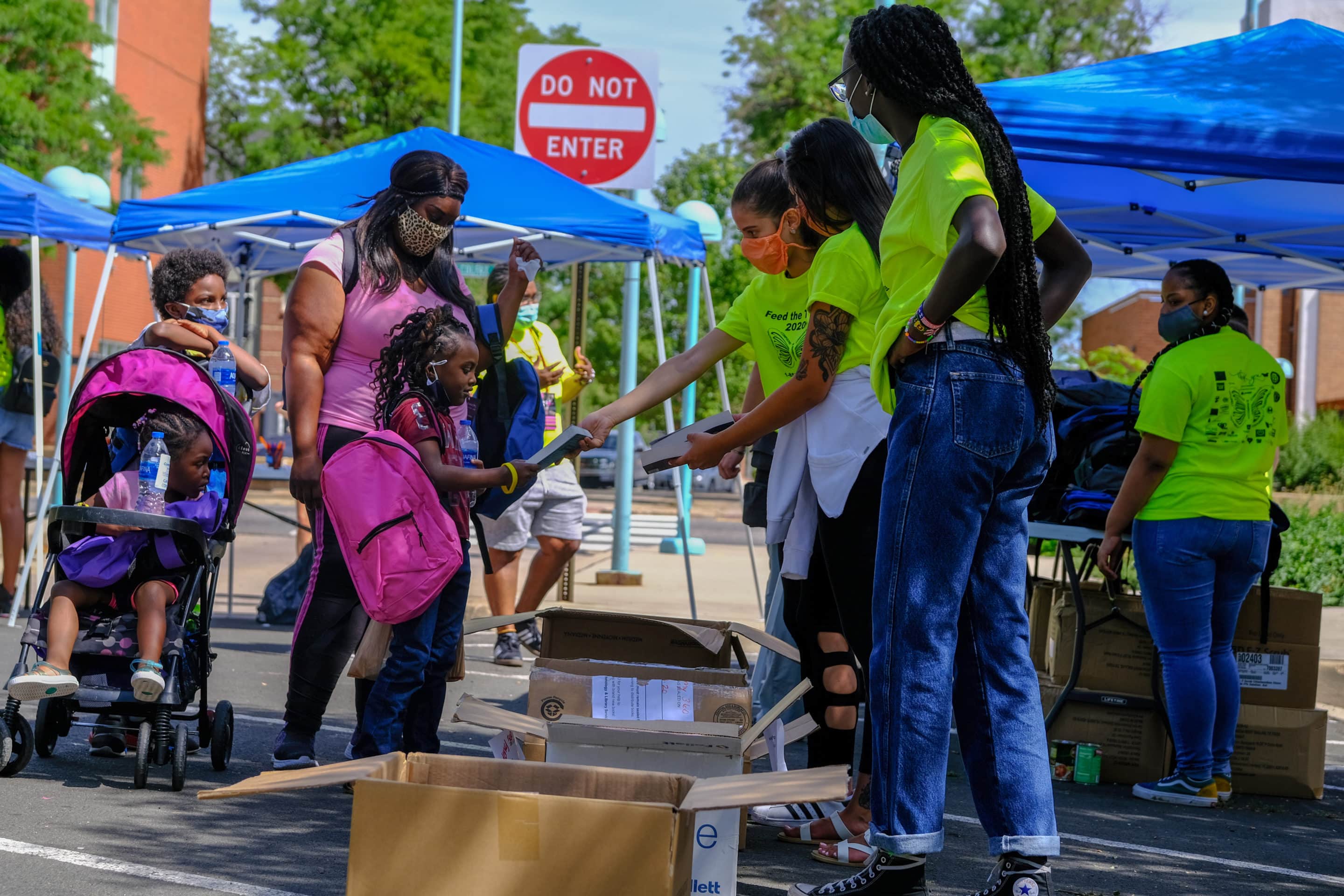 Generation Drive-Thru feeds teens in need